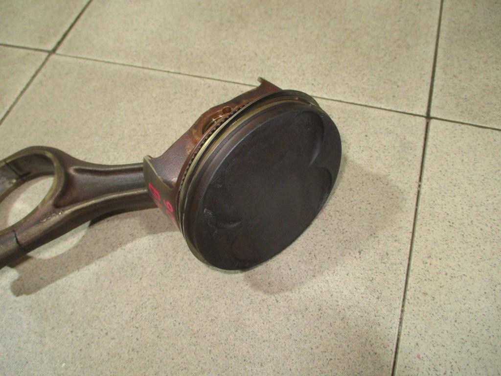 Поршень с шатуном, 3500 рублей, Пермь