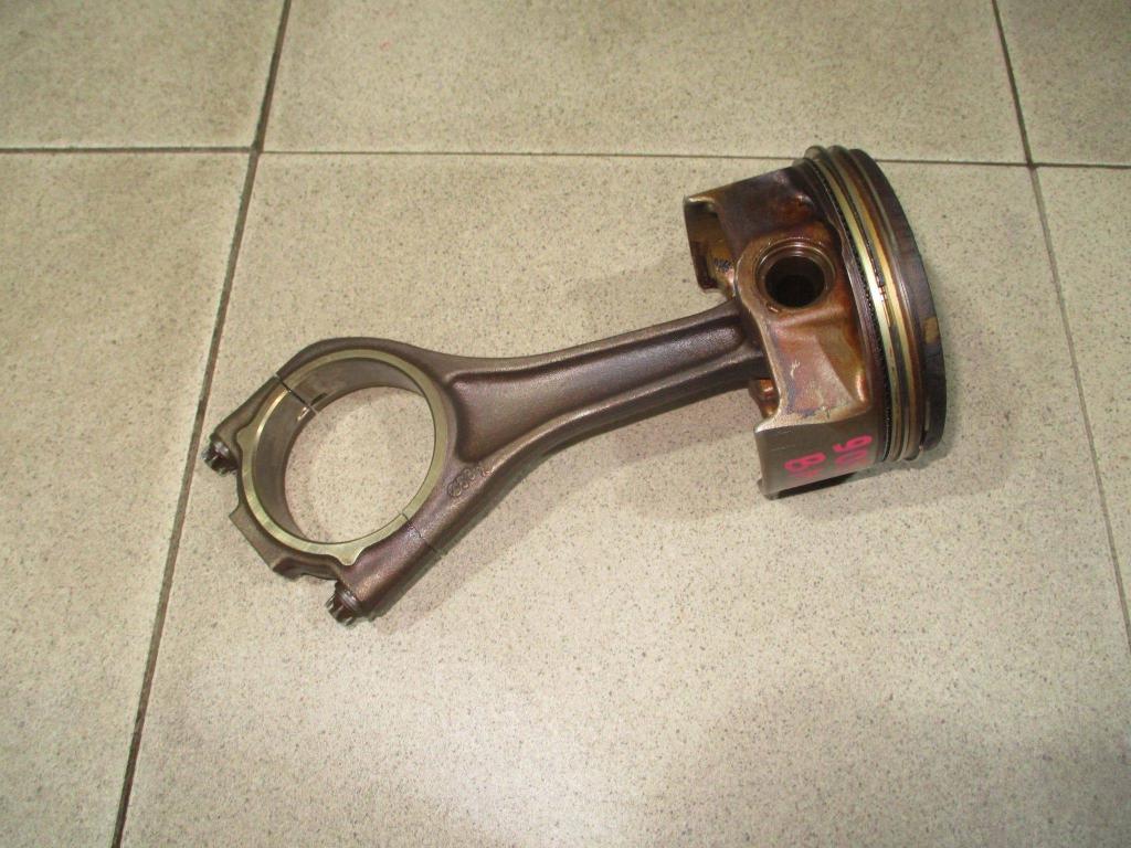 Поршень с шатуном, 3500 рублей, Пермь