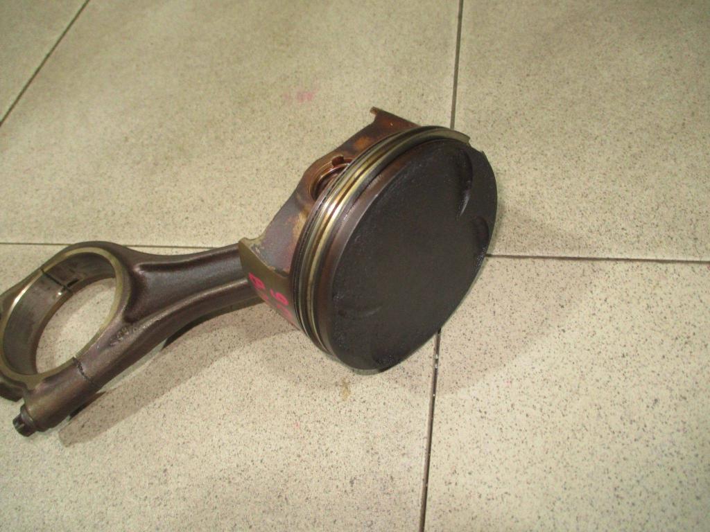 Поршень с шатуном, 3500 рублей, Пермь