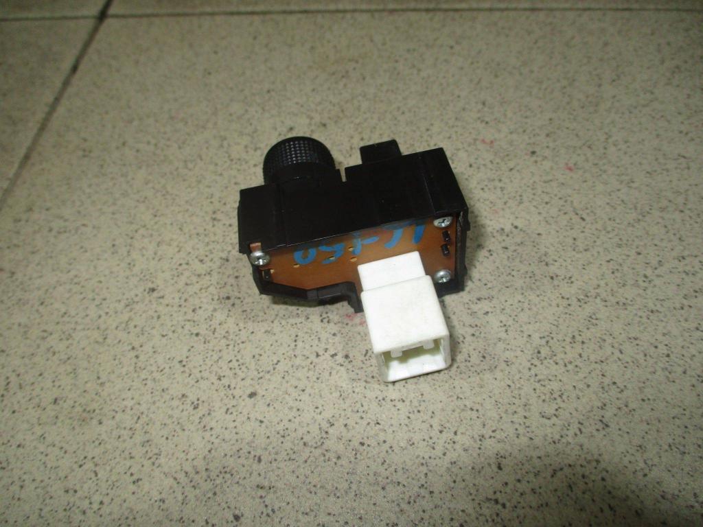 Кнопка освещения панели приборов, 3000 рублей, Пермь