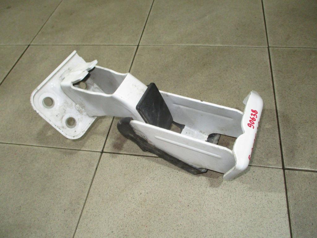 Петля двери багажника нижняя, 2000 рублей, Пермь