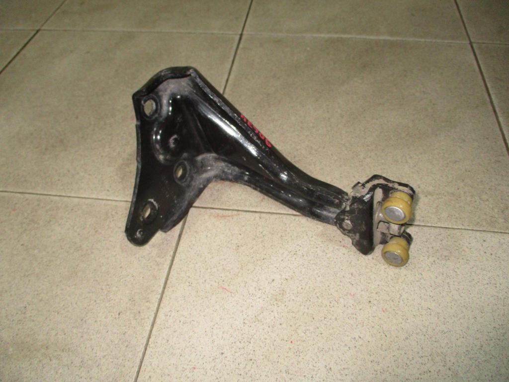 Ролик двери сдвижной нижний, 3500 рублей, Пермь