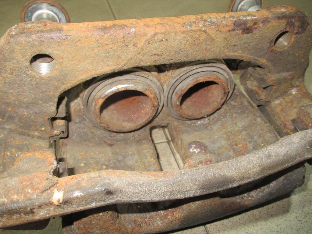 Суппорт передний правый, 3000 рублей, Пермь