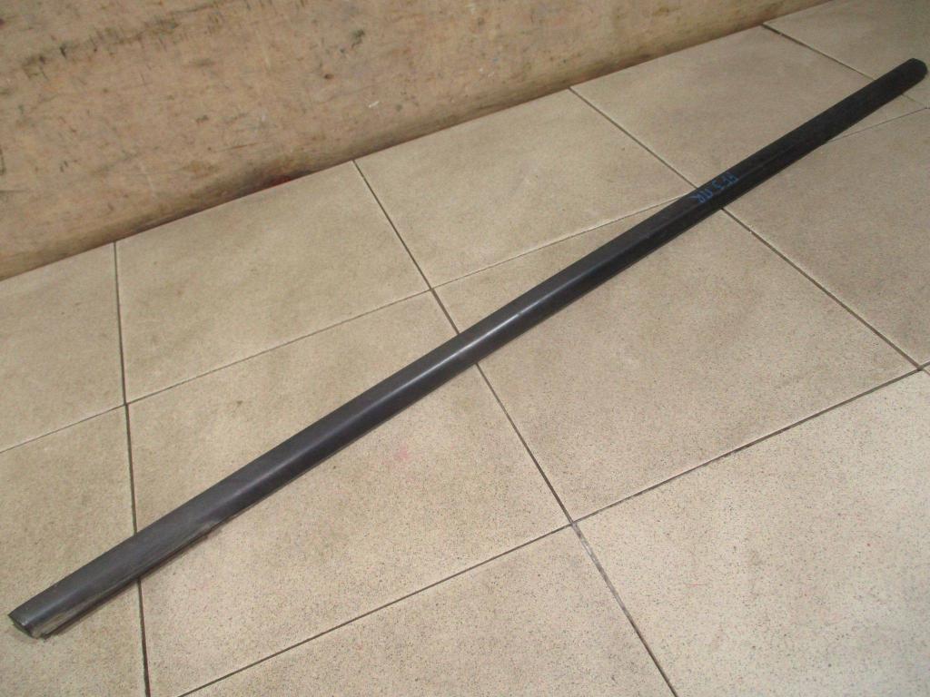 Накладка стекла переднего правого, 1100 рублей, Пермь