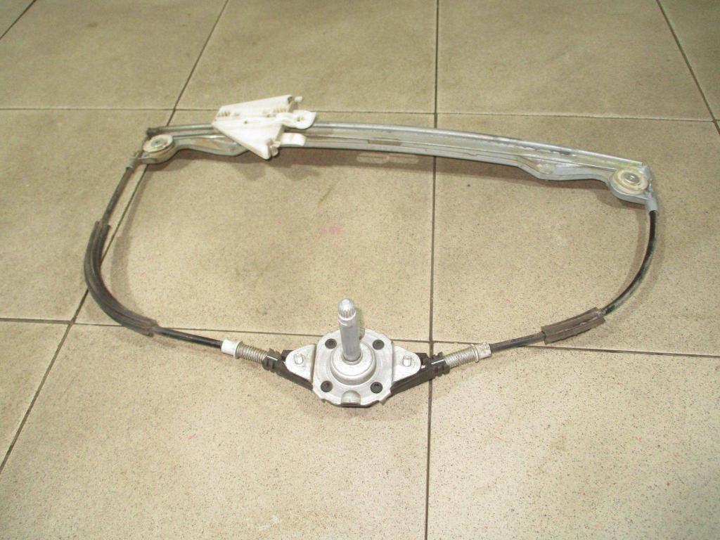 Стеклоподъемник механический задний правый, 500 рублей, Пермь