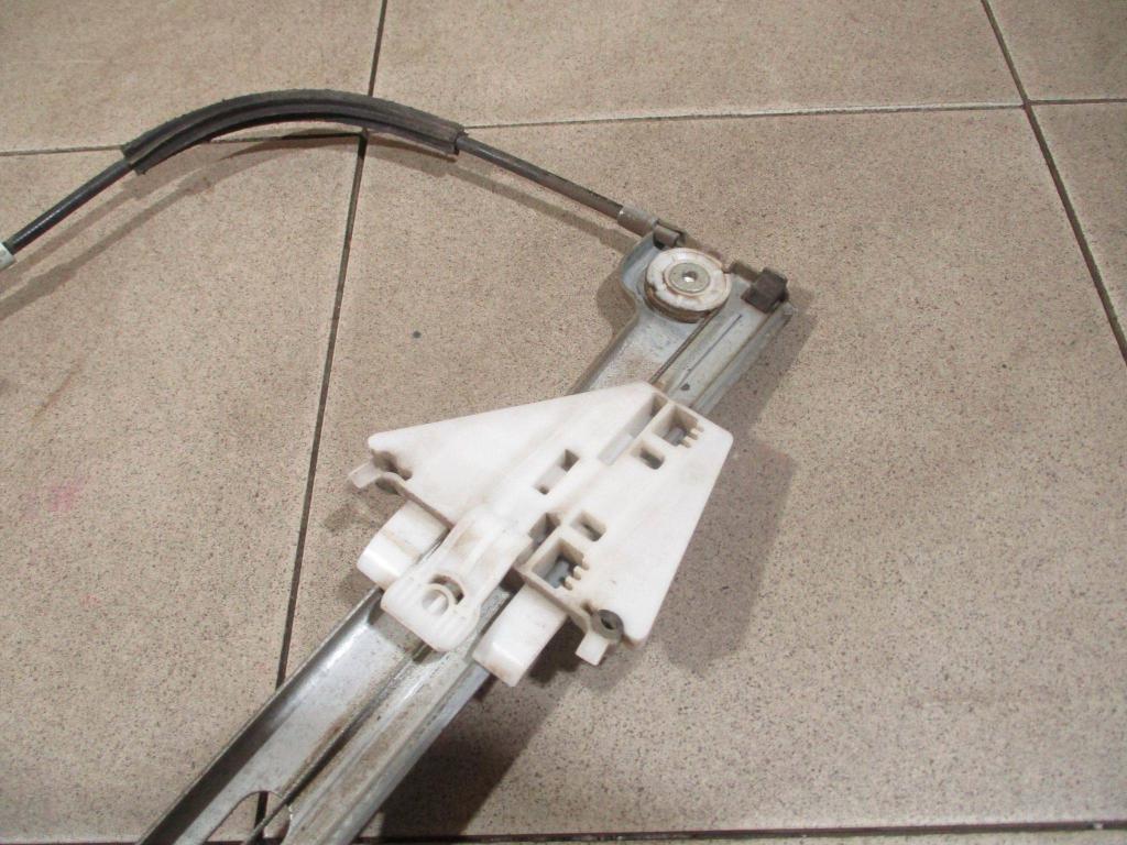 Стеклоподъемник механический задний правый, 500 рублей, Пермь