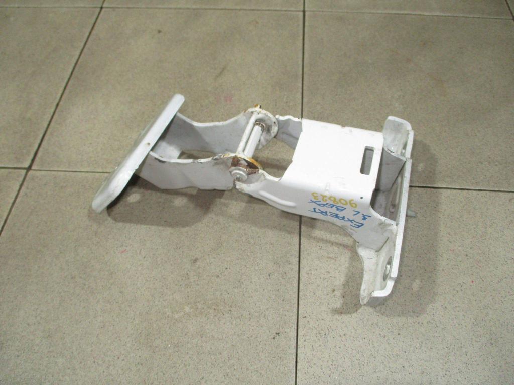 Петля двери багажника верхняя, 2000 рублей, Пермь