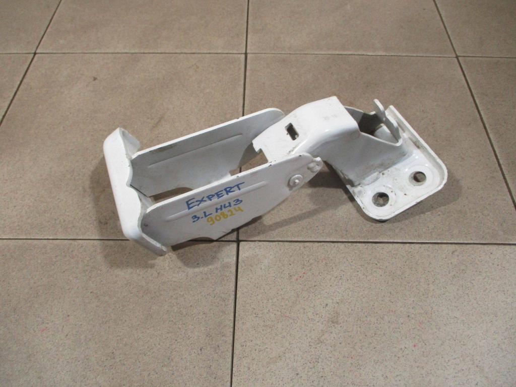 Петля двери багажника нижняя, 2000 рублей, Пермь