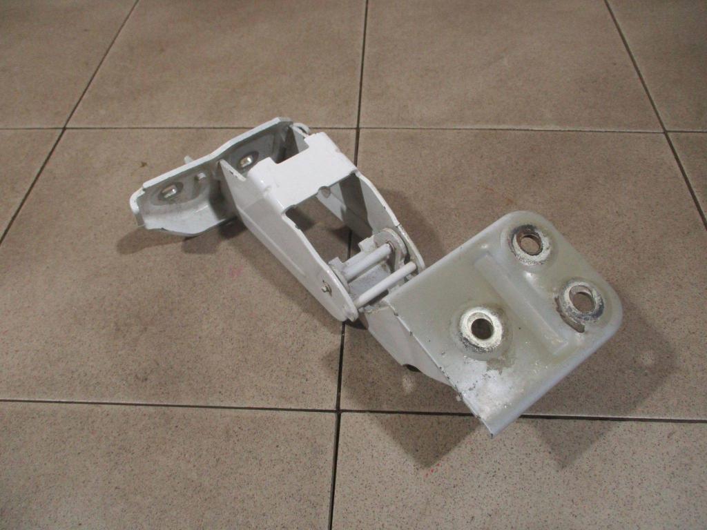 Петля двери багажника нижняя, 2000 рублей, Пермь