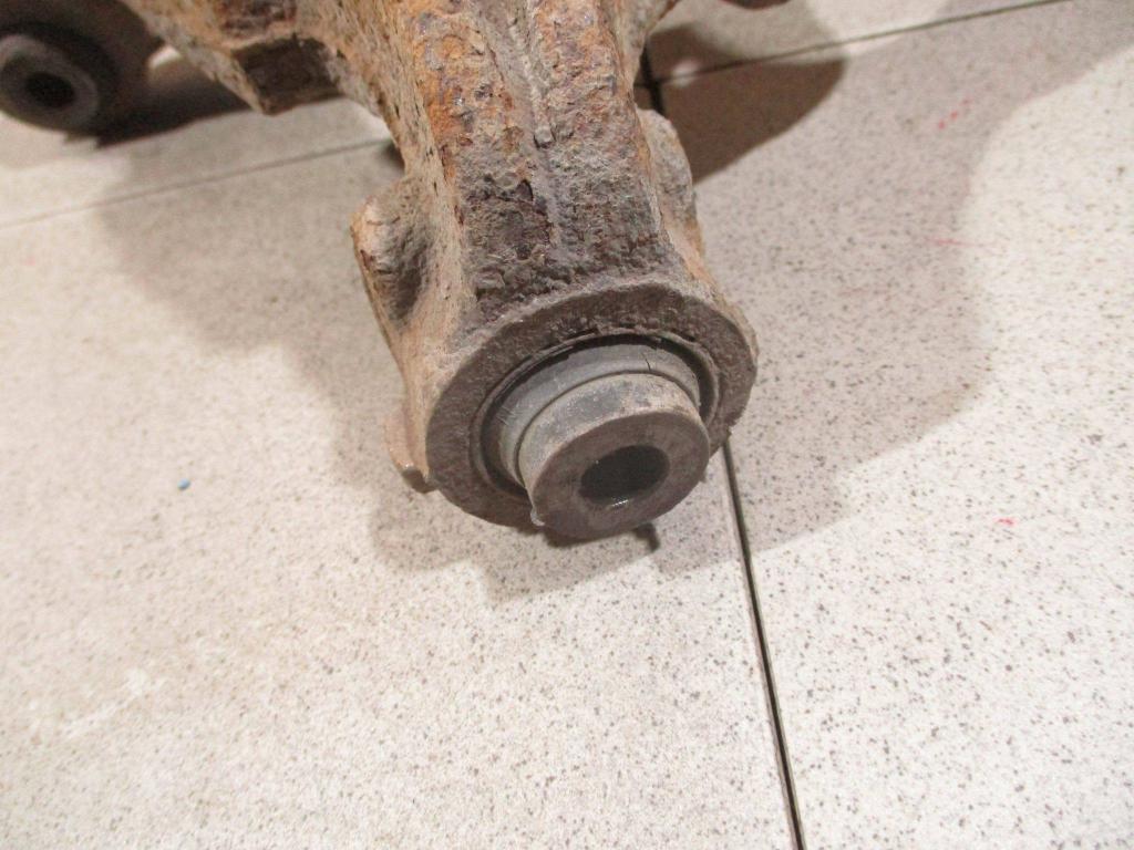 Кулак поворотный задний левый, 3000 рублей, Пермь