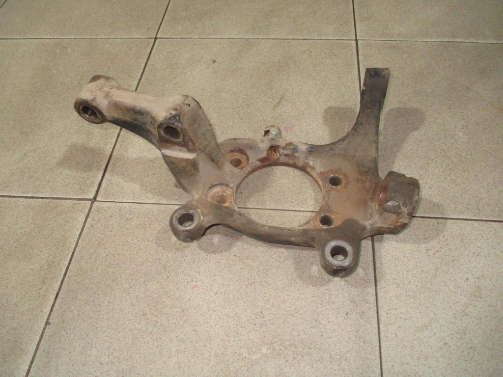 Кулак поворотный передний правый, 2500 рублей, Пермь