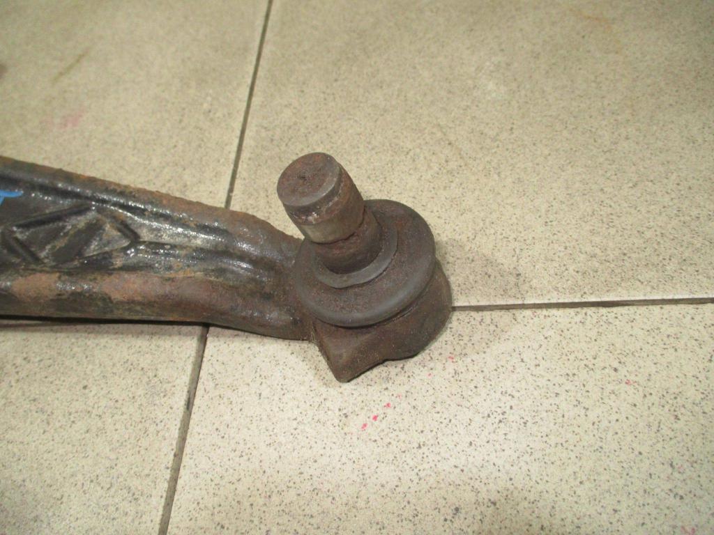 Рычаг передний правый, 3000 рублей, Пермь