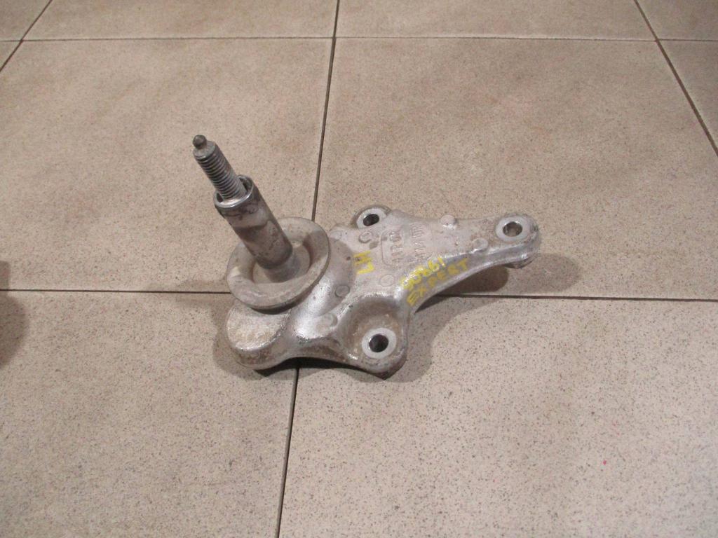 Кронштейн опоры двигателя, 1700 рублей, Пермь