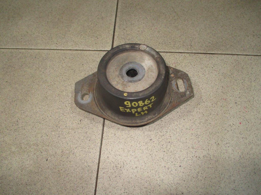 Опора двигателя левая, 1500 рублей, Пермь