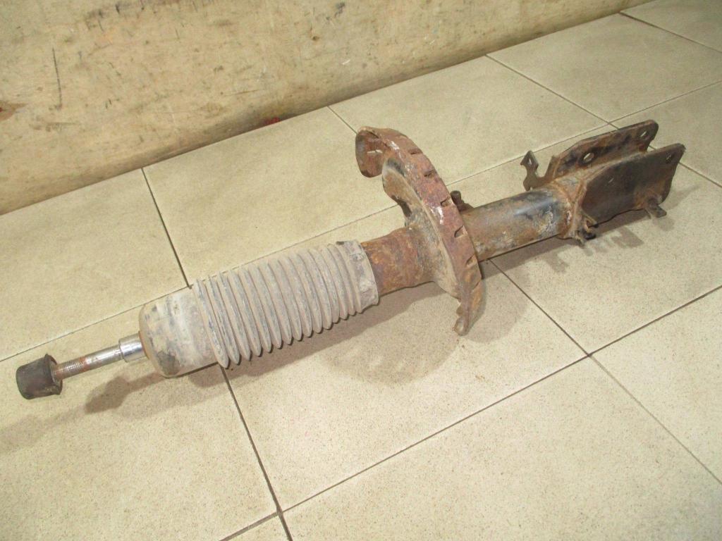 Амортизатор передний правый, 4000 рублей, Пермь