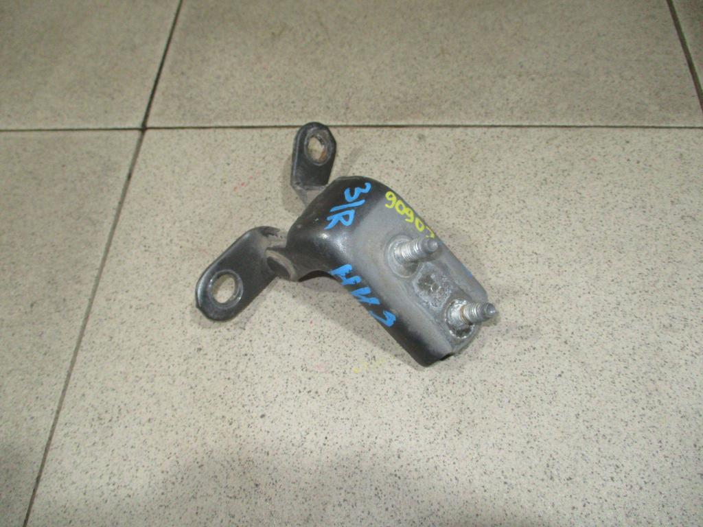 Петля двери задней правой нижняя, 500 рублей, Пермь