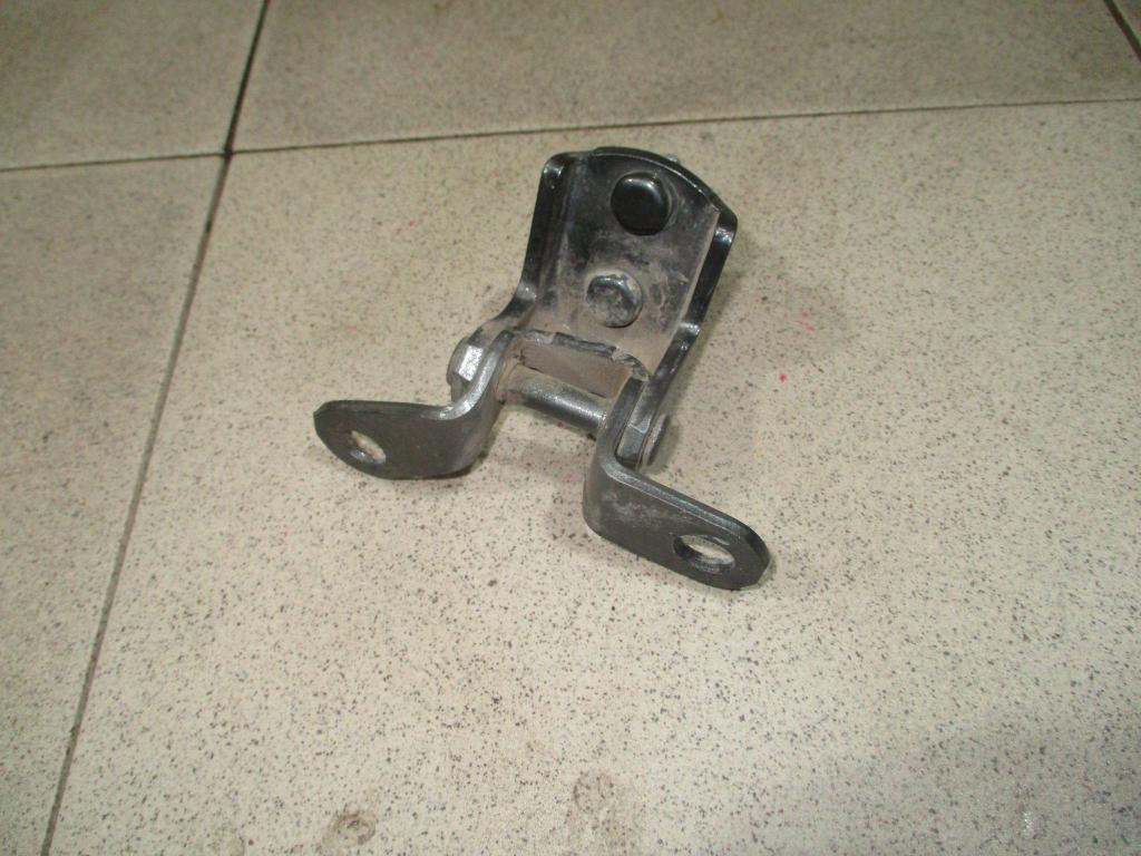 Петля двери задней правой верхняя, 500 рублей, Пермь