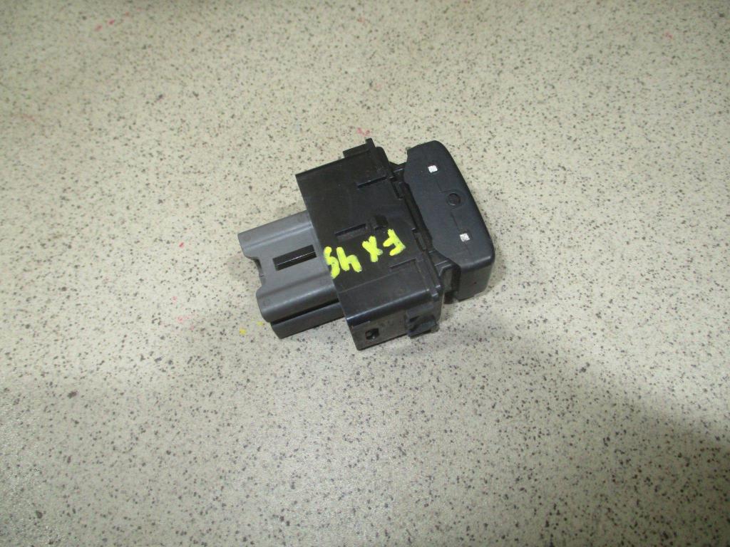 Кнопка обогрева сидений, 500 рублей, Пермь