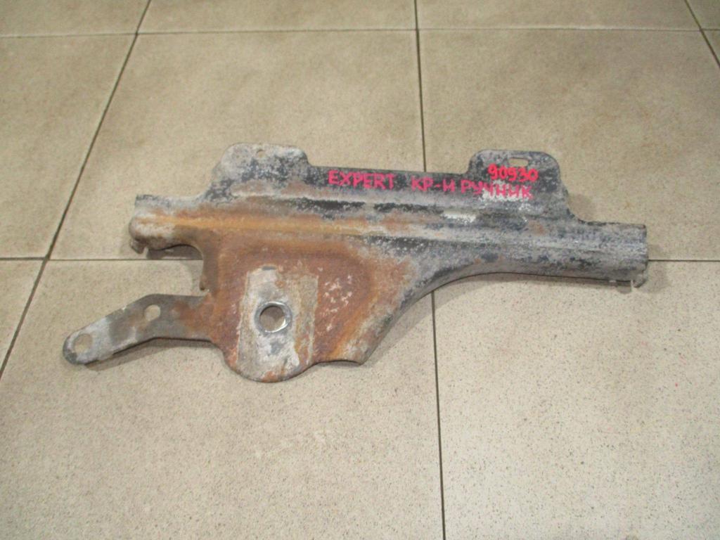 Кронштейн крепления троса стояночного тормоза, 1000 рублей, Пермь