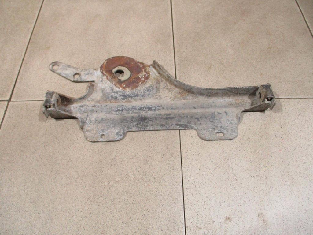 Кронштейн крепления троса стояночного тормоза, 1000 рублей, Пермь