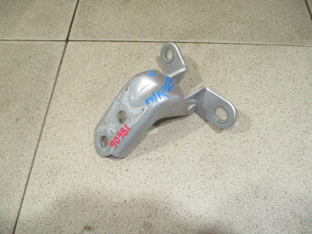 Петля двери передней правой верхняя, 500 рублей, Пермь