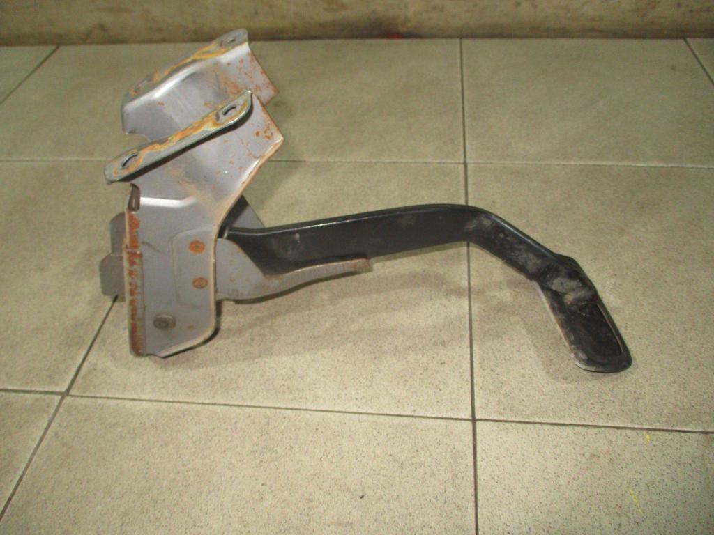 Педаль тормоза, 1000 рублей, Пермь