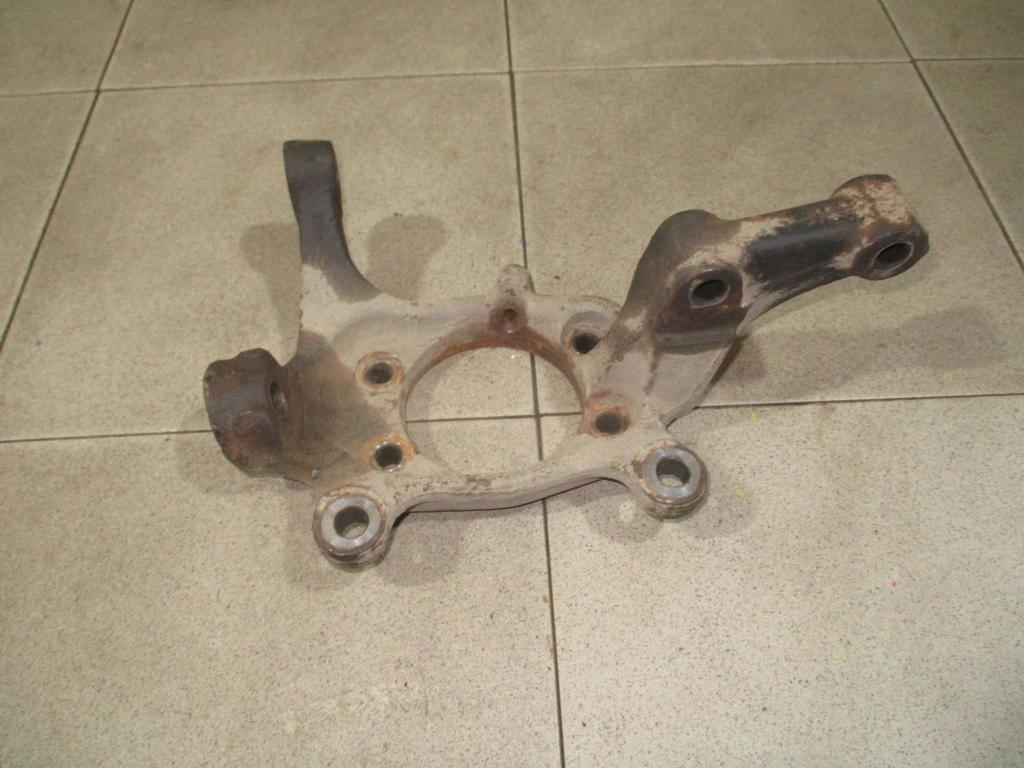 Кулак поворотный передний левый, 2500 рублей, Пермь