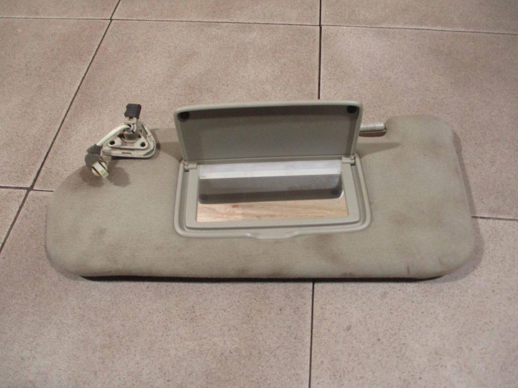 Козырек солнцезащитный левый, 1000 рублей, Пермь