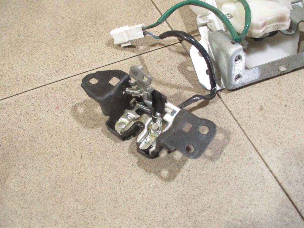 Замок стекла багажника, 2000 рублей, Пермь