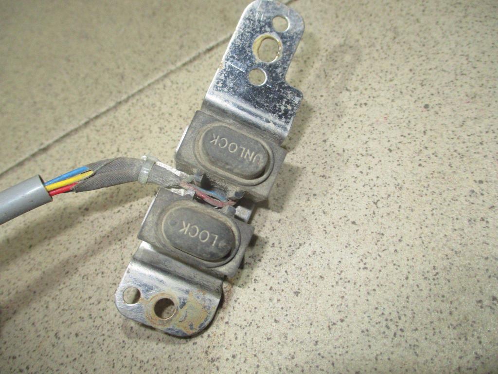 Кнопка открывания багажника, 1500 рублей, Пермь