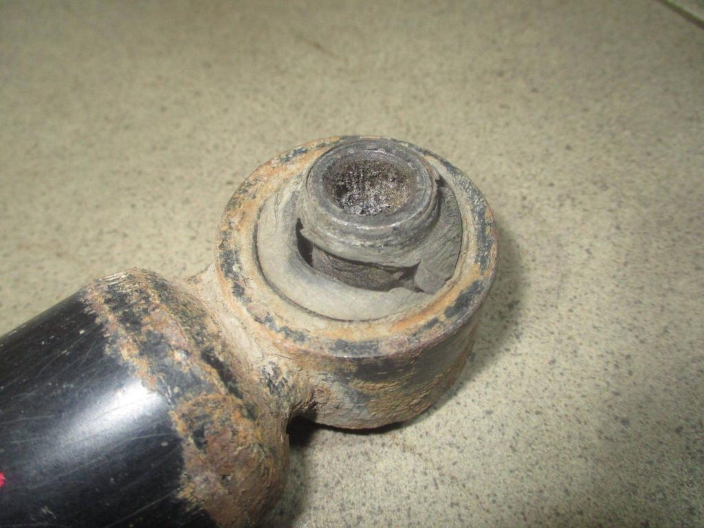 Амортизатор задний, 1000 рублей, Пермь