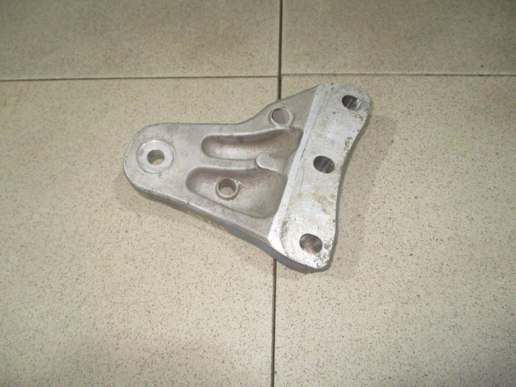 Кронштейн двигателя правый, 700 рублей, Пермь