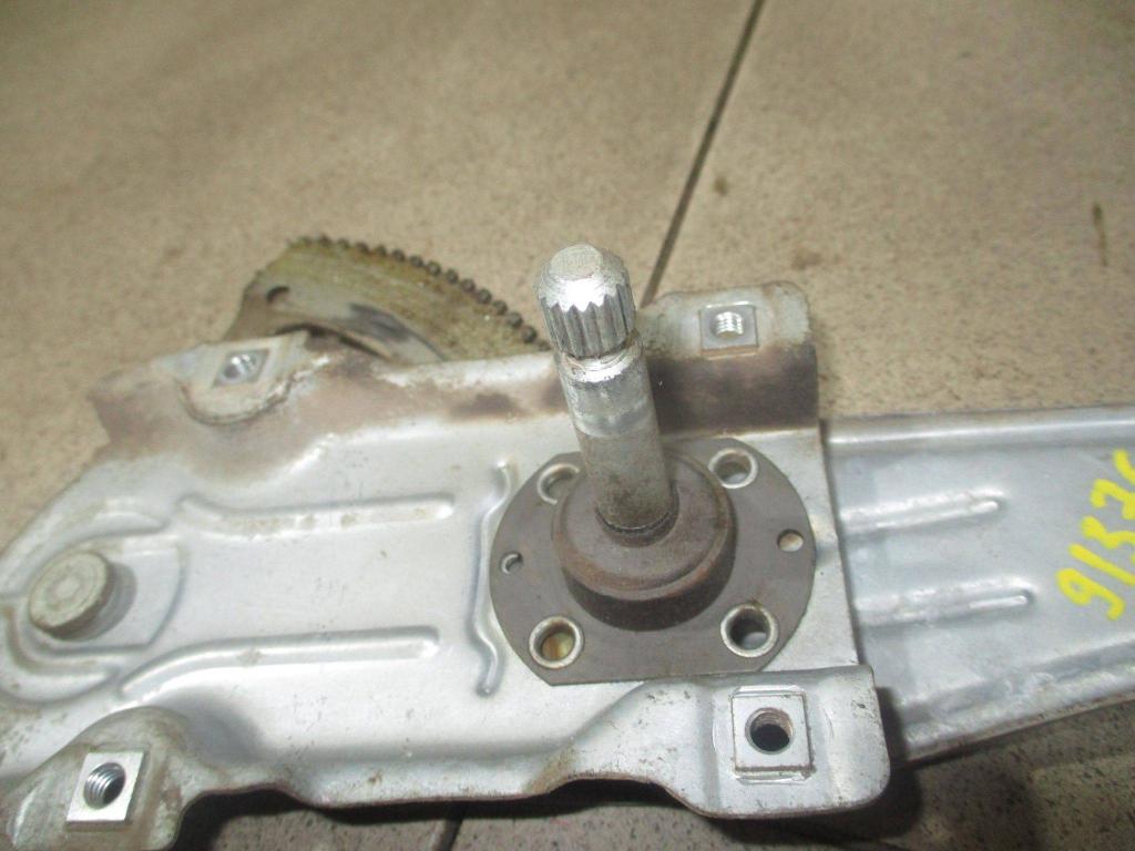 Стеклоподъемник механический задний левый, 500 рублей, Пермь