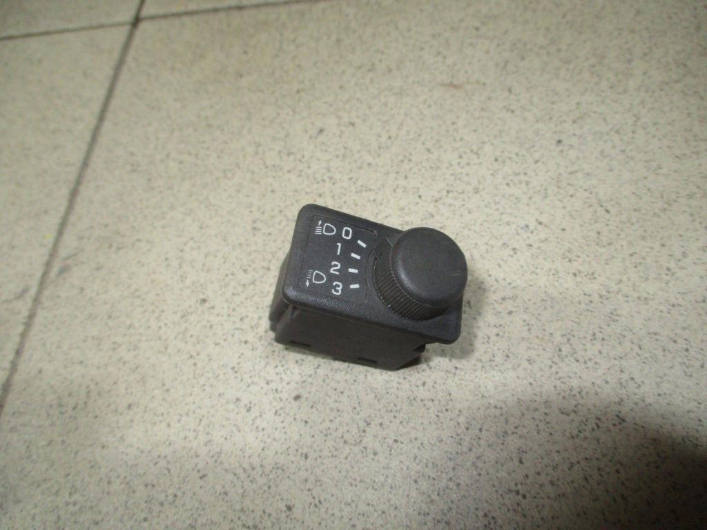 Кнопка корректора фар, 500 рублей, Пермь