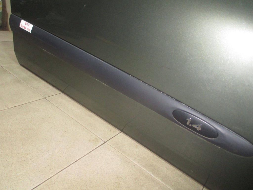 Молдинг передней правой двери, 550 рублей, Пермь