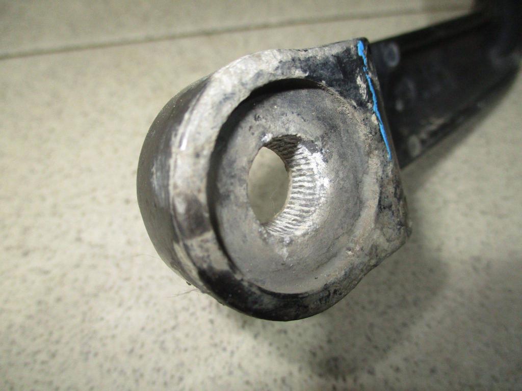 Поводок стеклоочистителя передний левый, 500 рублей, Пермь