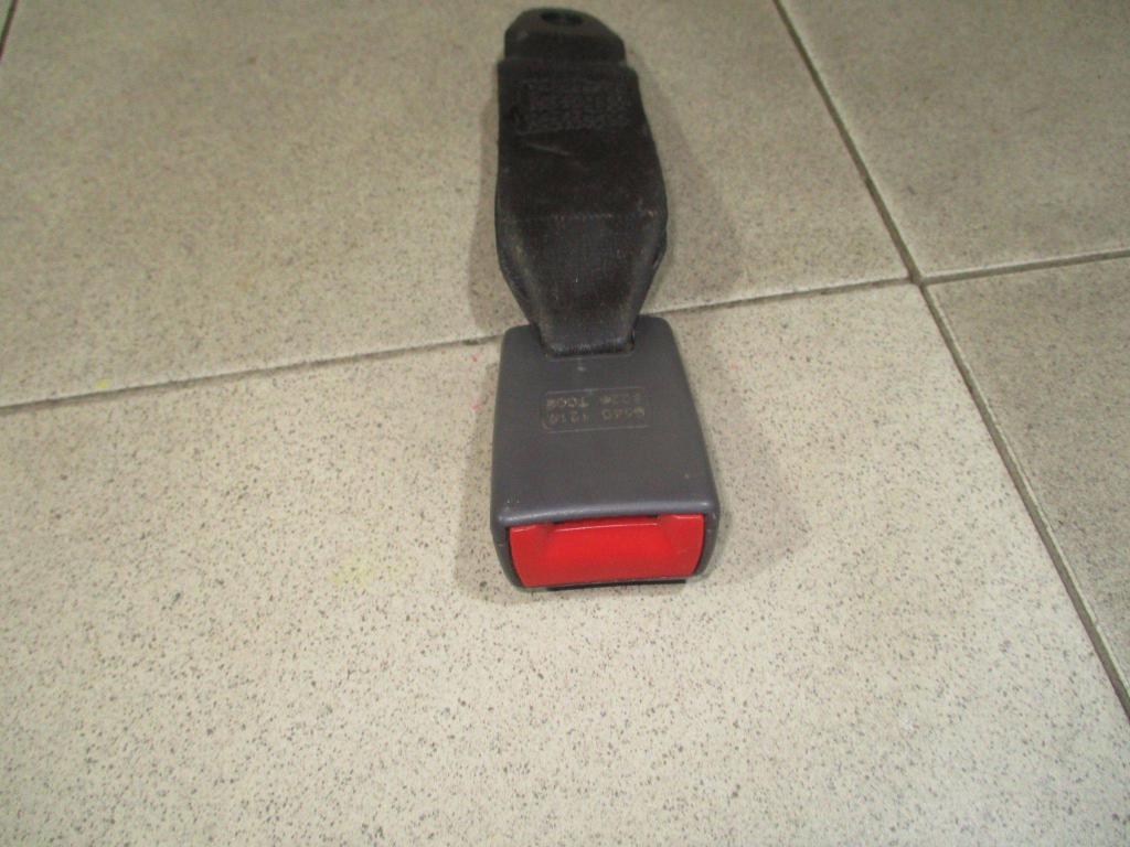 Ответная часть ремня безопасности, 500 рублей, Пермь