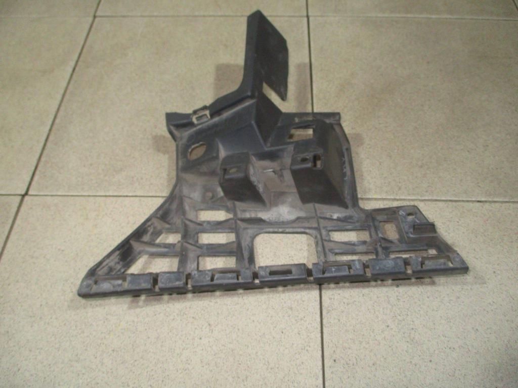 Кронштейн переднего бампера правый, 700 рублей, Пермь