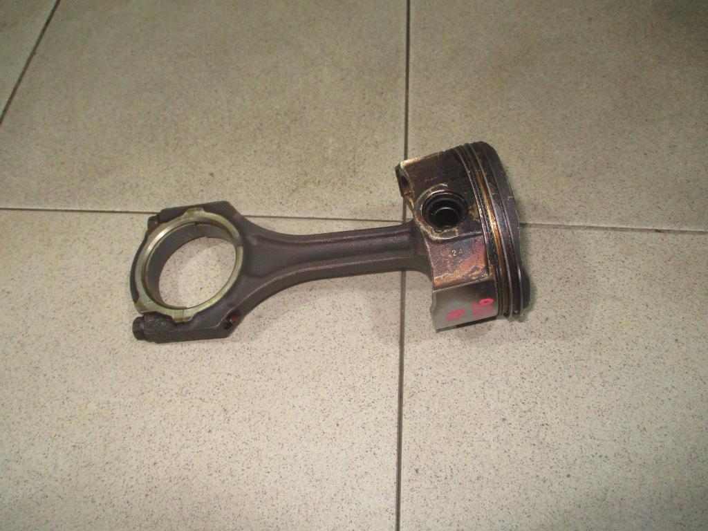 Поршень с шатуном, 3000 рублей, Пермь