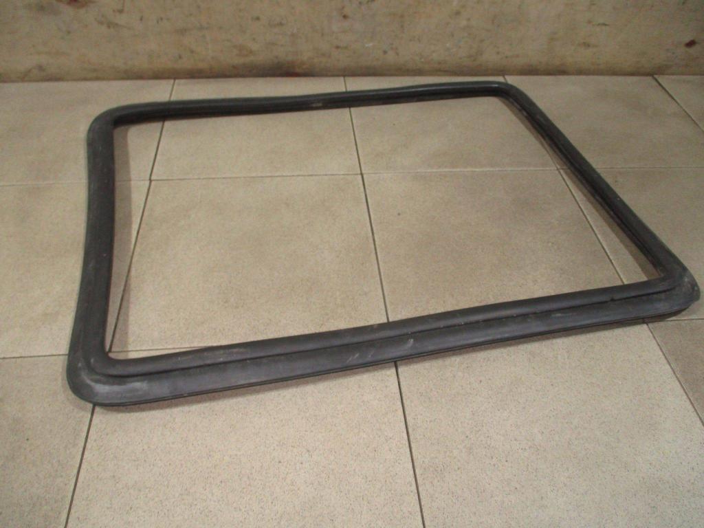 Уплотнитель форточки левой, 1500 рублей, Пермь