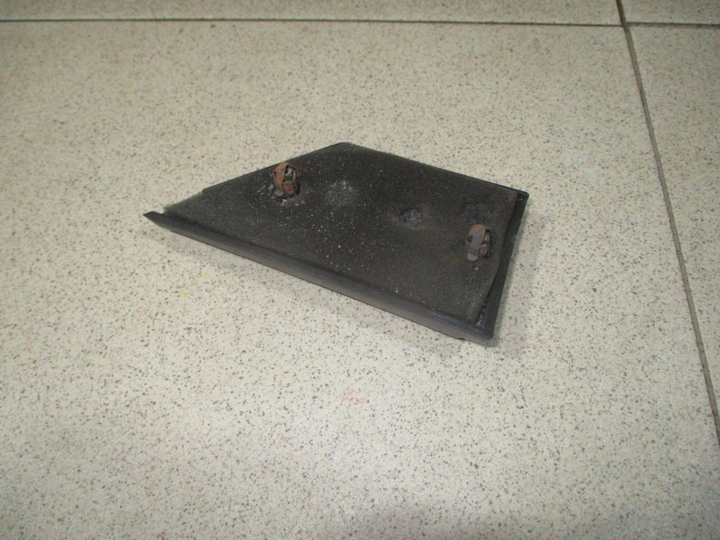 Крышка зеркала внутренняя правая, 500 рублей, Пермь