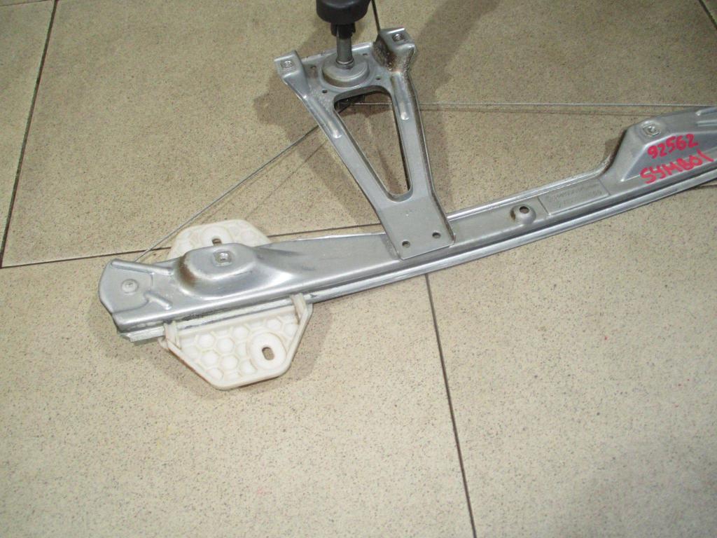 Стеклоподъемник механический задний левый, 750 рублей, Пермь