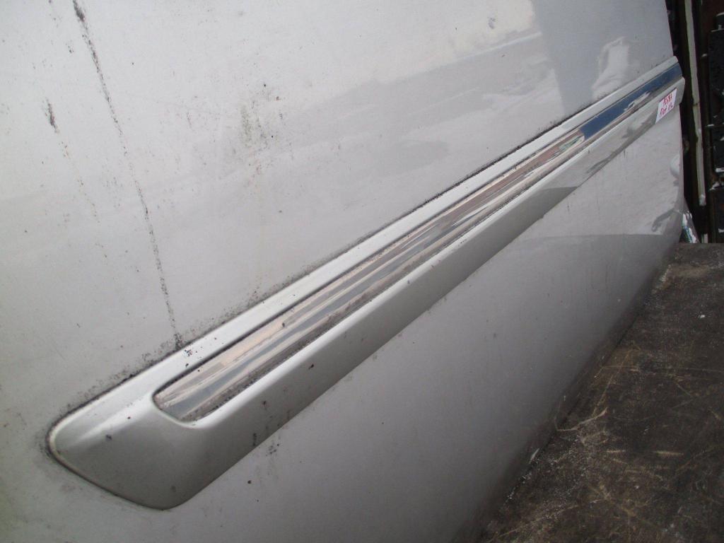 Молдинг передней левой двери, 4000 рублей, Пермь
