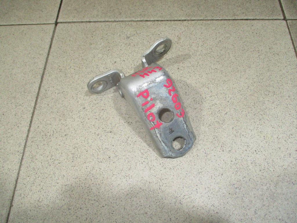 Петля двери передней правой нижняя, 500 рублей, Пермь