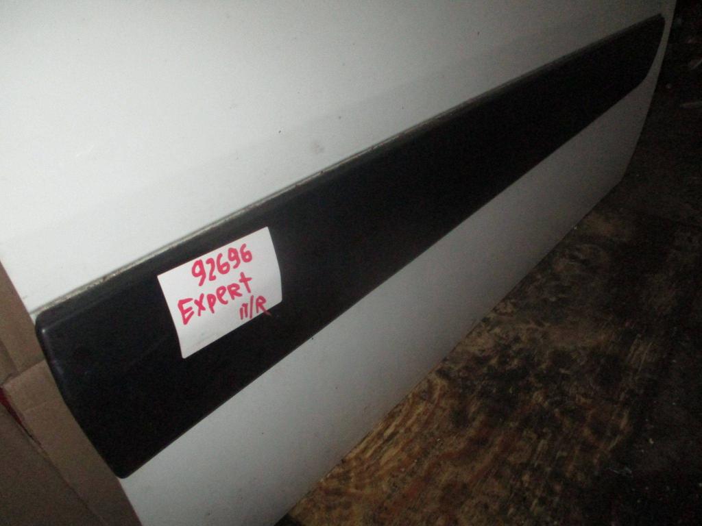 Накладка двери передней правой, 2000 рублей, Пермь