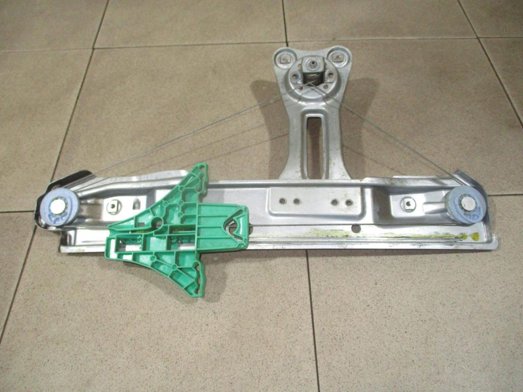 Стеклоподъемник механический задний левый, 500 рублей, Пермь