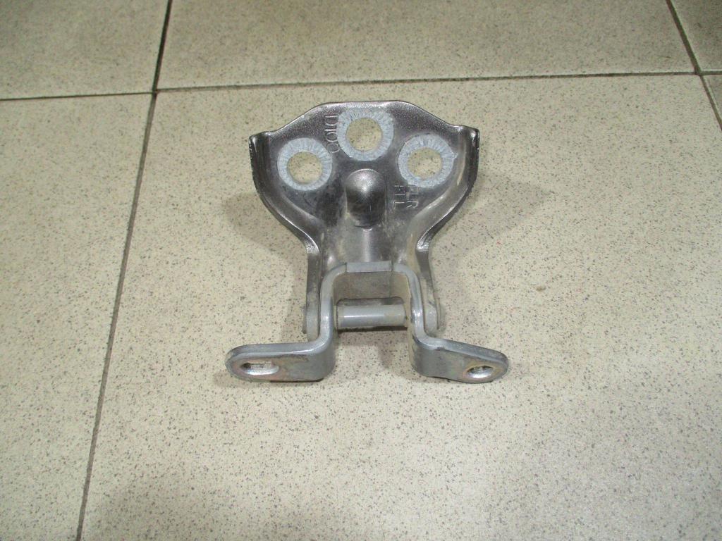 Петля двери задней правой нижняя, 500 рублей, Пермь