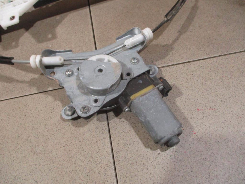 Стеклоподъемник задний правый, 1000 рублей, Пермь