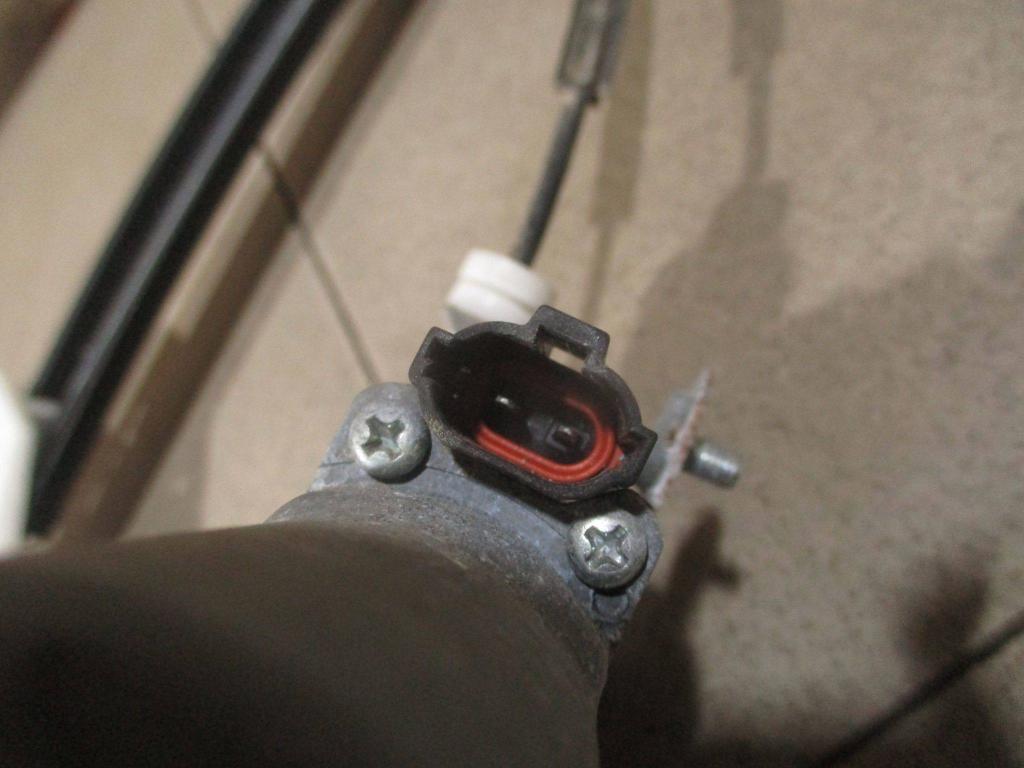 Стеклоподъемник задний правый, 1000 рублей, Пермь