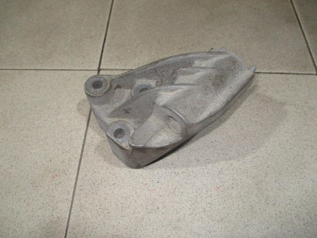 Кронштейн опоры двигателя, 900 рублей, Пермь